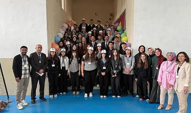 Öğrencilerin bilimsel projeleri Erzincan'da sergilendi