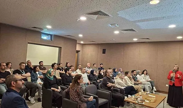 Elazığ'da sağlık çalışanların seminer verildi