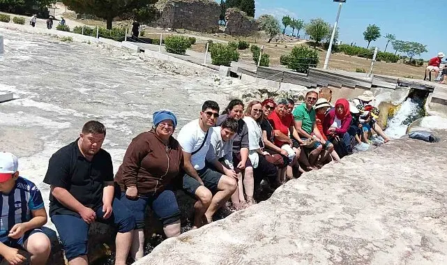 Acıpayam'ın kanatsız melekleri beyaz cenneti gezdi