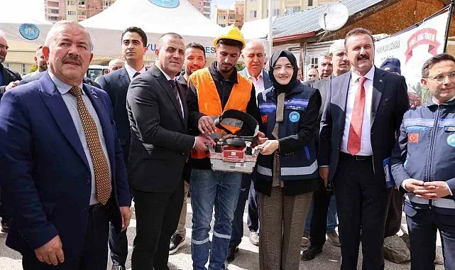 Akyurt'ta hanımlar lokali, taziye evi ve gündüz bakımevinin temelleri atıldı