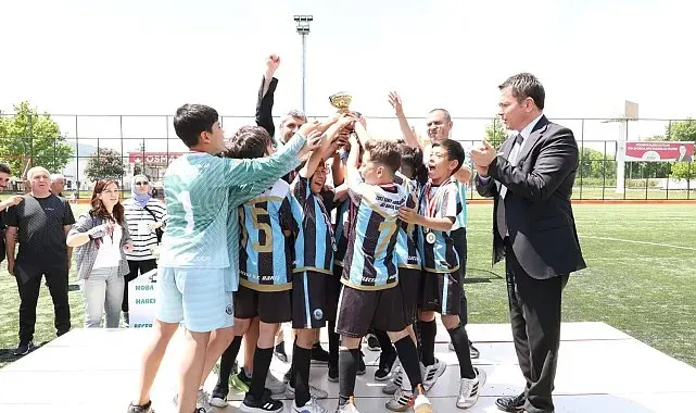 Osmangazi'de çocuk olimpiyatları nefes kesen yarışlara sahne oldu