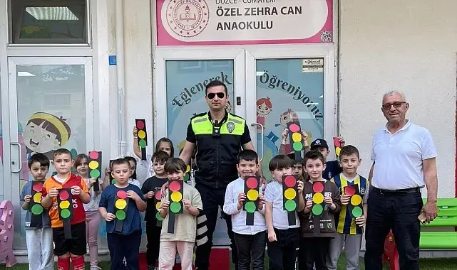 Minik öğrenciler eğlenerek öğreniyor