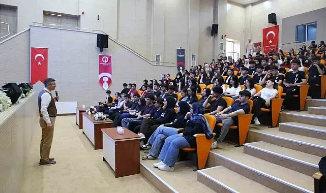 HBB öğrencileri sınavda sürecinde yalnız bırakmıyor