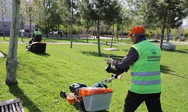 Millet Bahçesi'nde bakım ve onarım çalışmaları sürüyor
