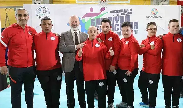 Başkan Çolakbayrakdar: "Kocasinan'ın altın çocuklarıyla gurur duyuyoruz"