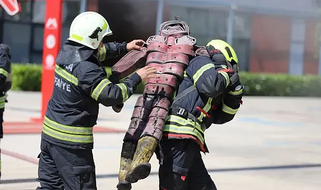 Mersin itfaiyesinden Muğla ekibine uygulamalı eğitim
