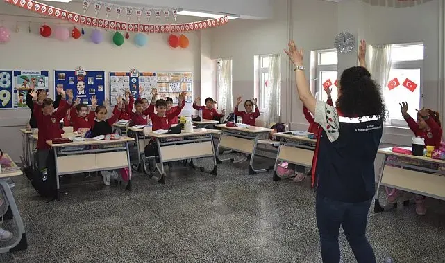 Bayburt'ta öğrencilere gıda güvenilirliği ve su verimliliği anlatıldı