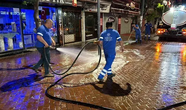 Nazilli Uzun Çarşı Büyükşehir ekipleriyle pırıl pırıl oldu