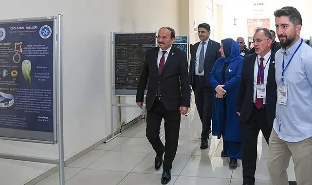 Türkiye'nin dört bir yanından gelen fen lisesi öğrencileri ETÜ'de buluştu