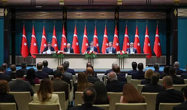 Bakan Şimşek: "Kamuda tasarrufun bütçe içindeki payı 6 bakanlığın bütçesinden daha büyük"