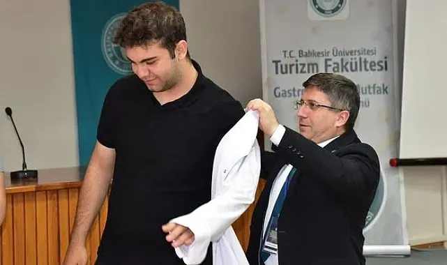 Balıkesir'de geleceğin şefleri ceketlerini giydi