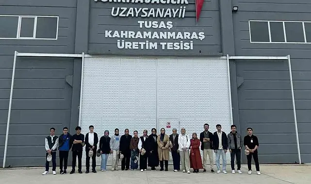 Milli teknoloji hamlesi gençlere yerinde anlatıldı