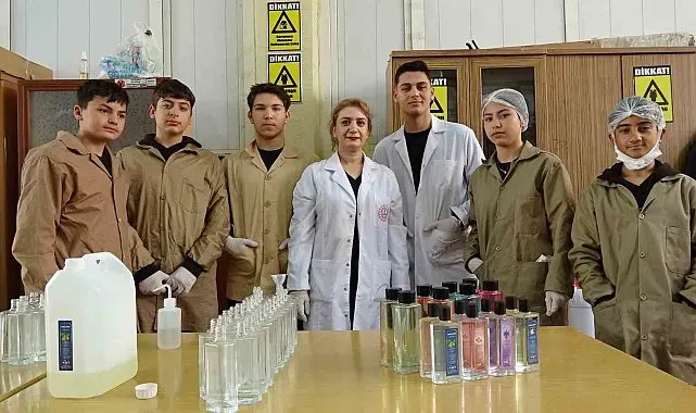 Osmaniye'de öğrencilerden üretim başarısı: Hem öğreniyor hem kazanıyor