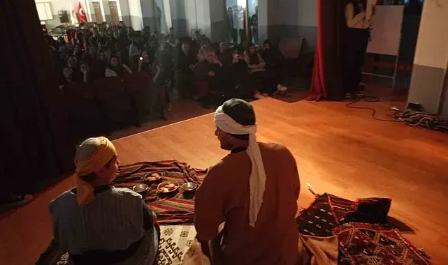 'Bizim Yunus' tiyatro oyunu ilgiyle izlendi