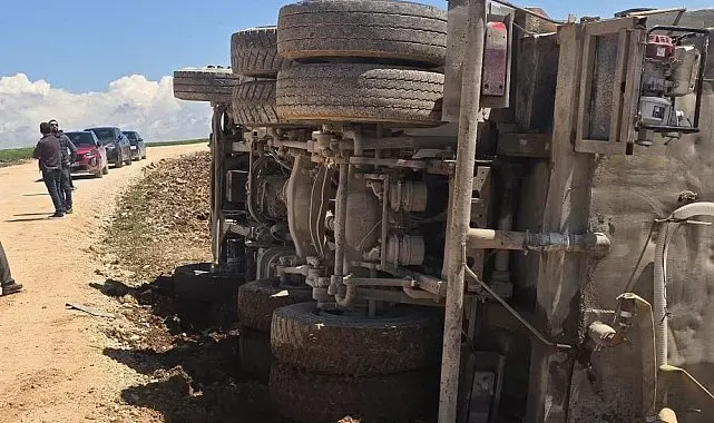 Adıyaman'da su tankeri devrildi