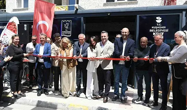 Kuşadası'nda Kent Lokantası hizmete açıldı