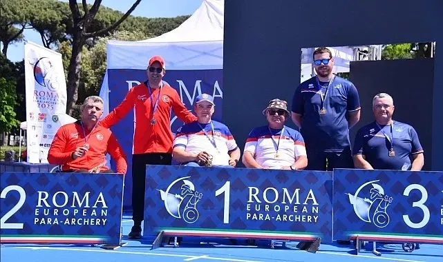 Denizlili milli sporcu Roma'da iki gümüş madalya kazandı