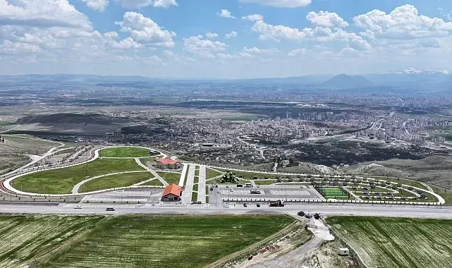 Başkan Çolakbayrakdar: "Erciyes manzaralı millet bahçesi, doğa, manzara ve huzurun buluştuğu yer"
