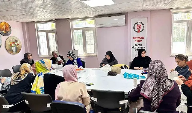 Hayalden ilmeğe, sanatın kalbi Şafak ADEM'de atıyor