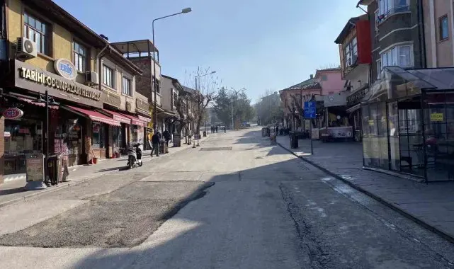 Dondurucu soğuk nedeniyle tarihi bölge boş kaldı