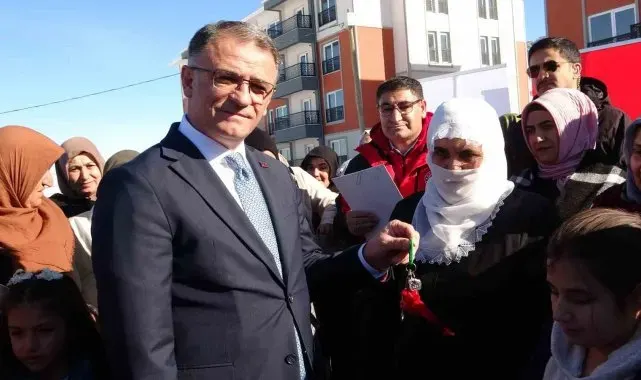 Van'da eşini kaybetmiş ihtiyaç sahibi 51 kadın evlerine kavuştu