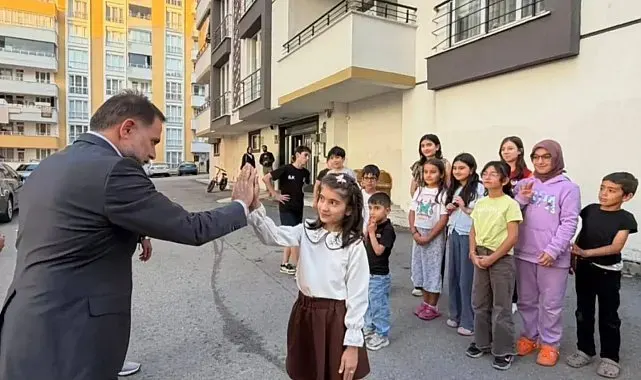 Başkan Uçar, Hilalkent'te çalışmaları inceledi, vatandaşları dinledi