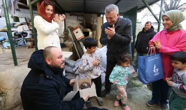 Başkan Günay'dan pastalı yeni yıl sürprizi