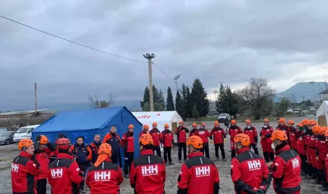 Manisa İHH Arama Kurtarma Ekibi akreditasyon sınavını başarıyla geçti
