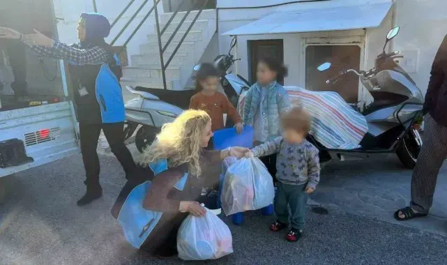 Bodrum Belediyesi'nden çocuklara oyuncak