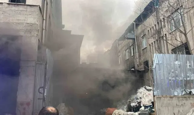 Ankara'da atık fabrikasında yangın: İtfaiye ekipleri müdahale ediyor