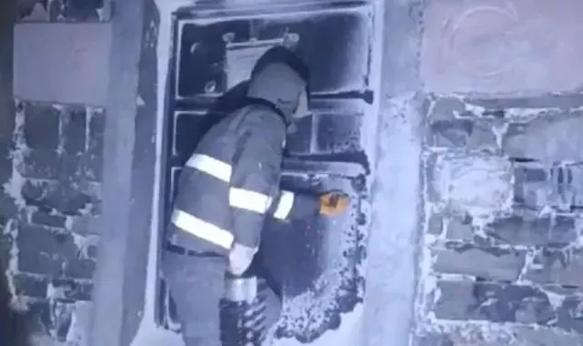 Fırtına ve tipiye yakalanan Dicle Elektrik ekipleri ölümden döndü