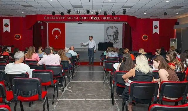 GKV Özel Okulları'nda "Türkiye Yüzyılı Maarif Modeli" semineri