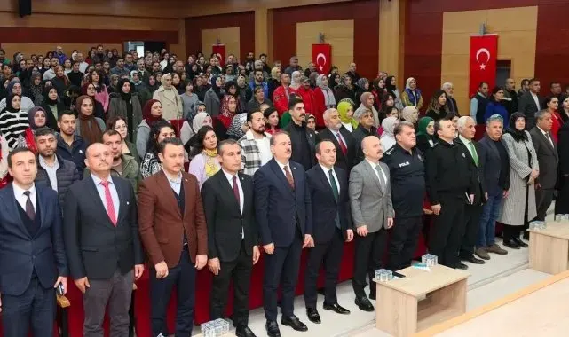 Adıyaman'da en iyi narkotik polisi anne projesi toplantısı yapıldı