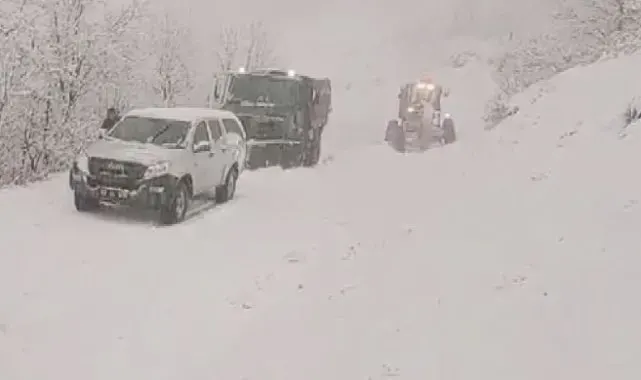 Tunceli'de kar yağışı nedeniyle mahsur kalan vatandaşlar kurtarıldı