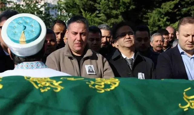İzmir'de servis kazasında yaşamını yitiren liseli Yağmur'a acı veda