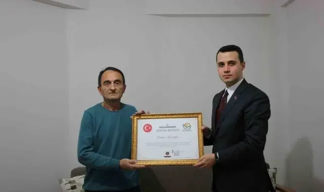 Gazi Kırcıoğlu'na şükran belgesi