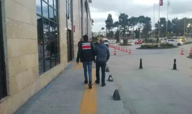 İzmir'de terör operasyonu: 5 gözaltı