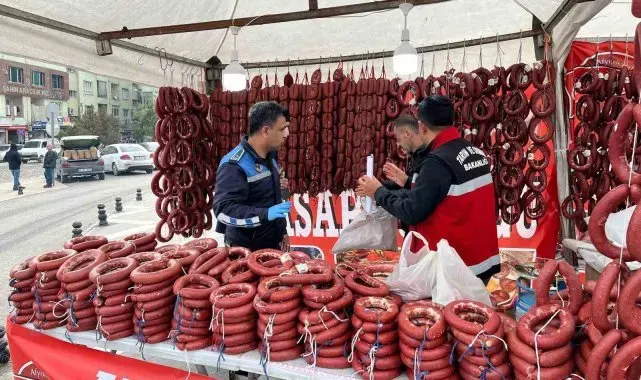 Şanlıurfa'da 1 ton sahte sucuk ele geçirildi