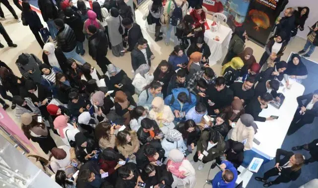 Cumhurbaşkanlığı Güneydoğu Kariyer Fuarı Şanlıurfa'da başladı