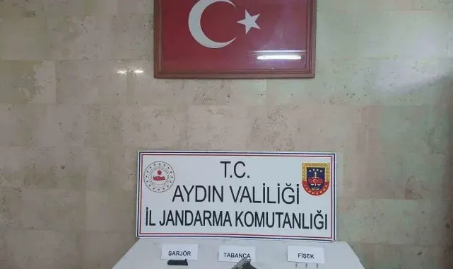 Germencik'te ruhsatsız silah ele geçirildi