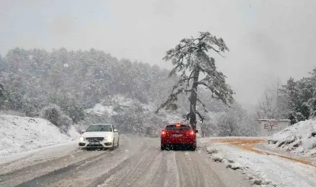 Muğla'nın yüksek kesimleri beyaza büründü