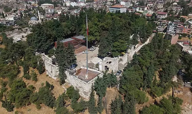 Tarihi Kahramanmaraş Kalesi, ziyaretçilerini ağırlamak için gün sayıyor