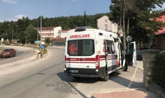 Bilecik'te devrilen motosiklet sürücüsü yaralandı