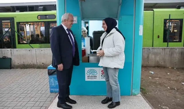 Başkan Şadi Özdemir'den öğrencilere çorba ikramı