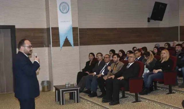 BEÜ'de Malazgirt konulu konferans düzenlendi