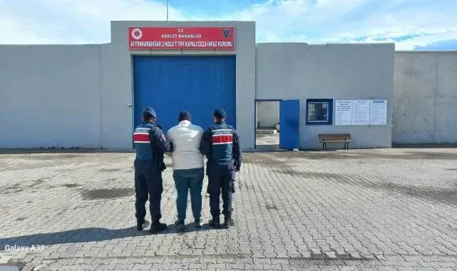 Afyonkarahisar'da kaçak şahıs yakalandı