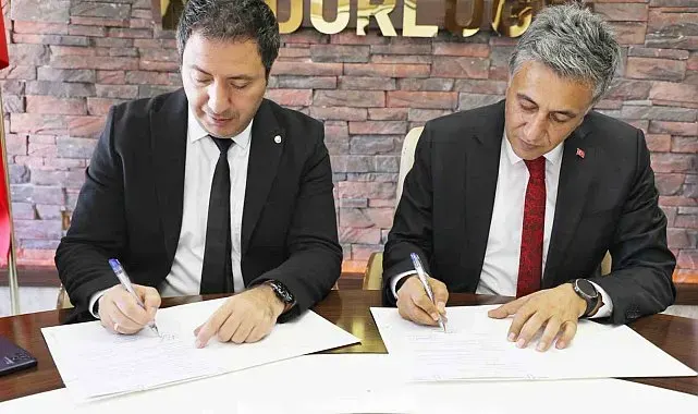 Ağrı Şeker Fabrikası ile Milli Eğitim Müdürlüğü arasında iş makineleri operatörü yetiştirme protokolü imzalandı