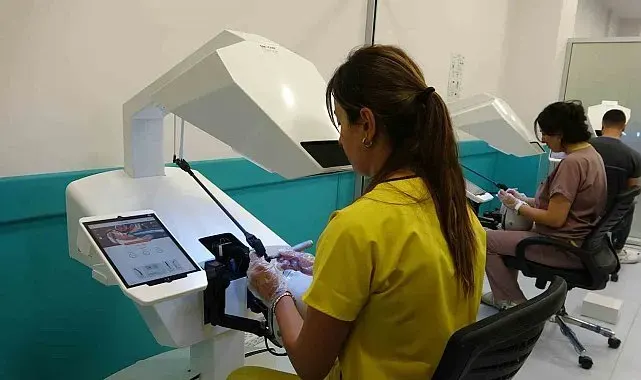 Mersin'de diş tedavisinde yapay zeka ve sanal gerçeklik dönemi