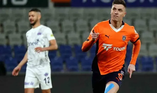 Krzysztof Piatek, bu sezon Süper Lig'de 12. golünü attı