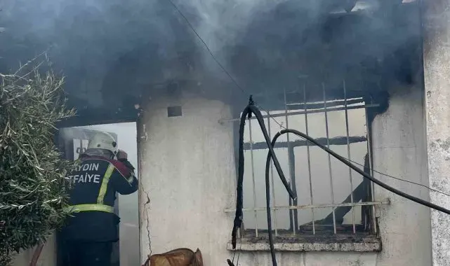 Kuyucak'ta ev yangını